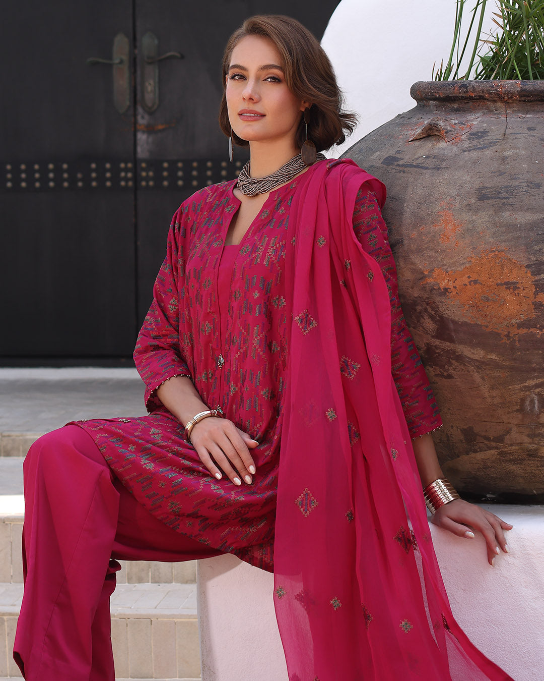 Geometric illusion dark pink Hs-42